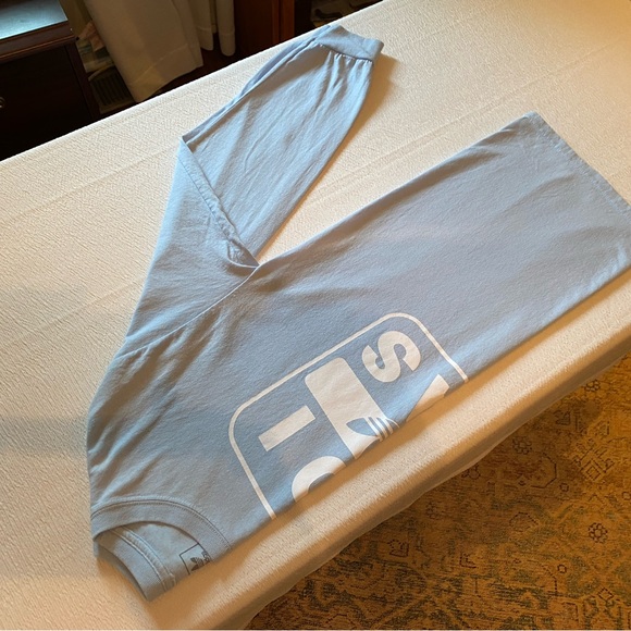 Women’s Adidas long sleeve baby blue trefoil top Size medium new w/o tags - Picture 8 of 8